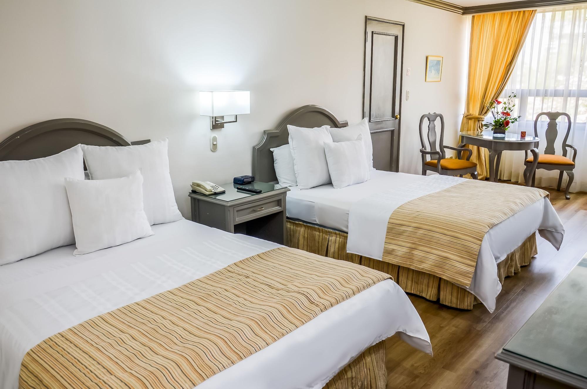 Hotel Santander Plaza グアテマラシティ エクステリア 写真